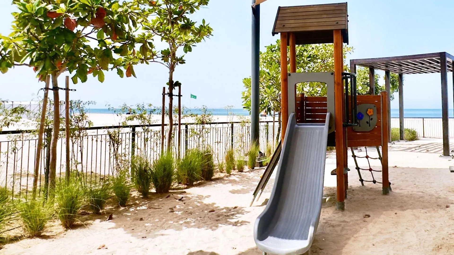 La Cote, Port De La Mer, Jumeirah 1 - Mint Stay Dubai