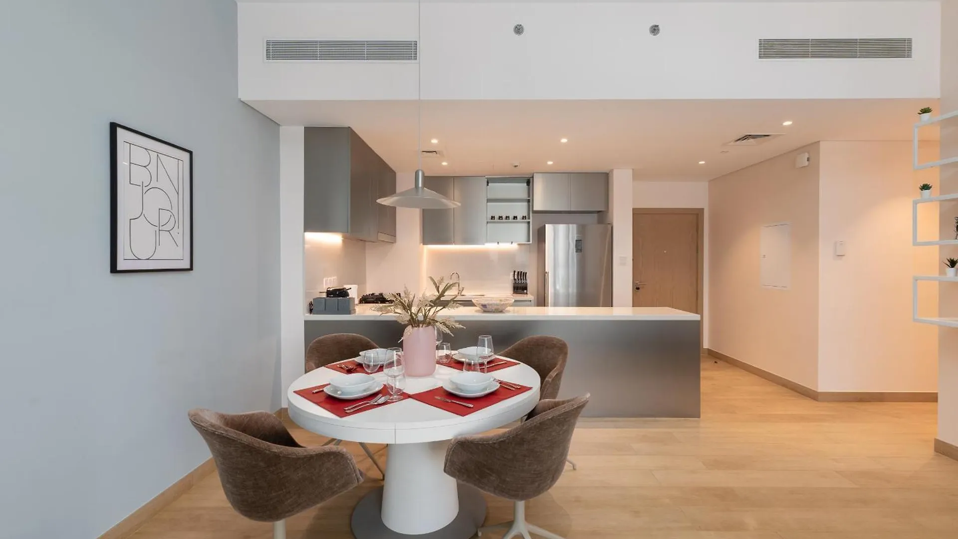 Apartment La Cote, Port De La Mer, Jumeirah 1 - Mint Stay Dubai United Arab Emirates