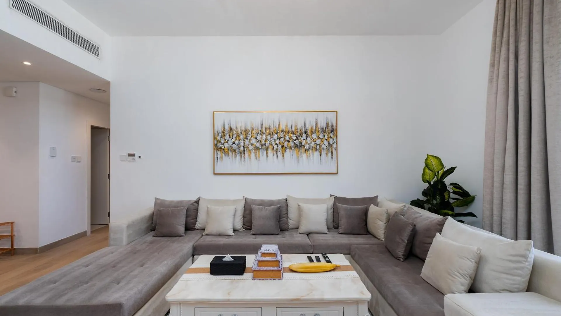Apartment La Cote, Port De La Mer, Jumeirah 1 - Mint Stay Dubai