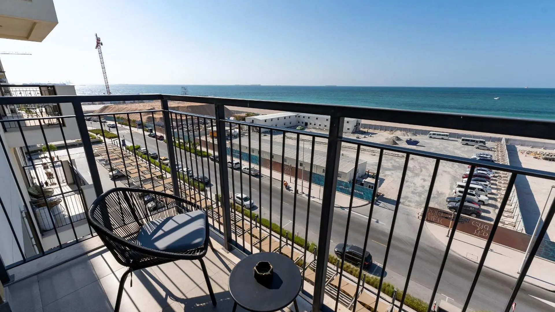 La Cote, Port De La Mer, Jumeirah 1 - Mint Stay Dubai 0*,
